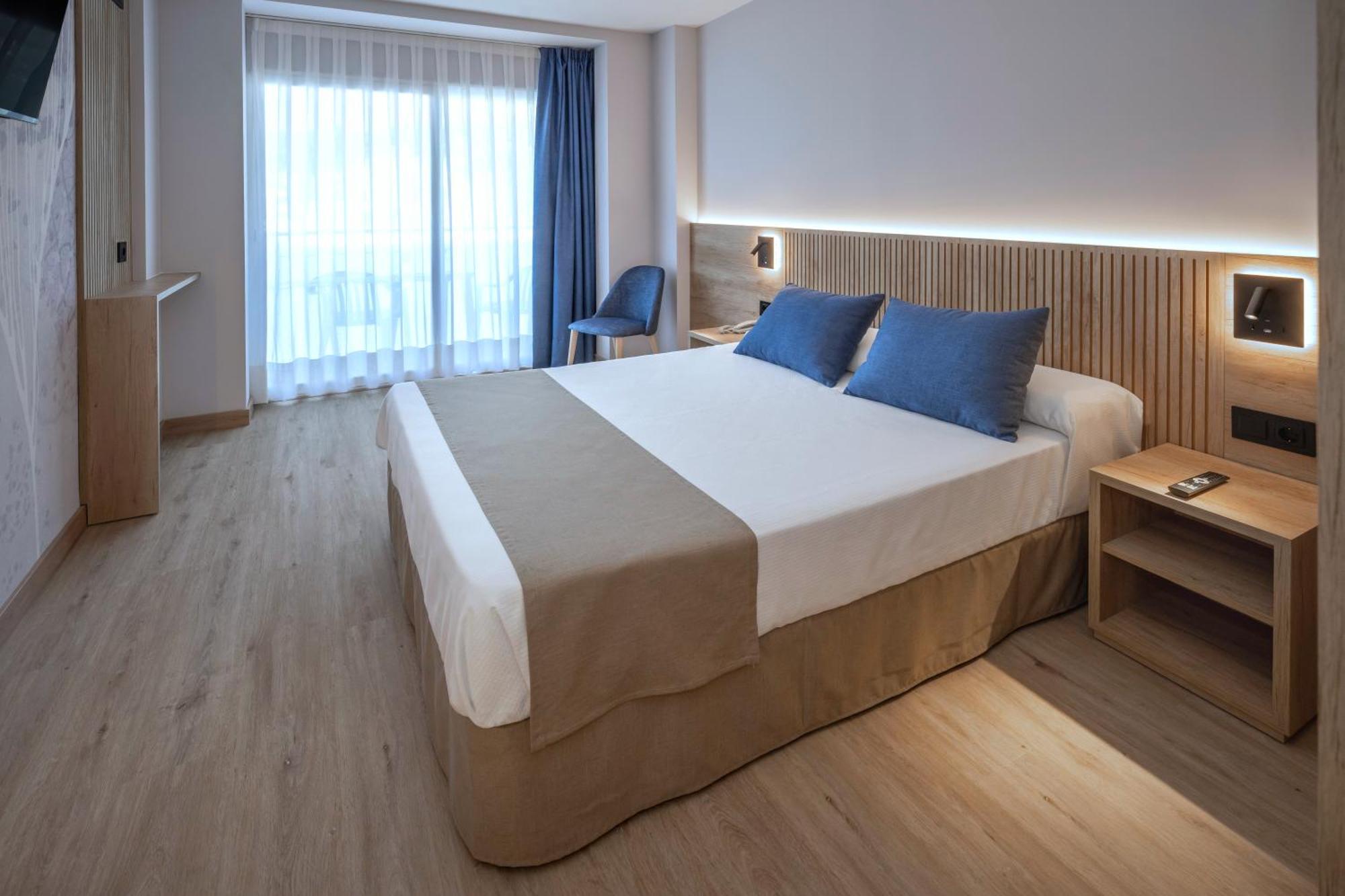 Mar Blau Hotel 3*